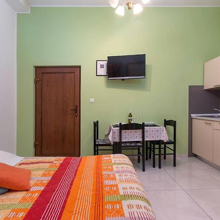 Pleasant Oriana Apartment Near The Sea-Pula Zewnętrze zdjęcie